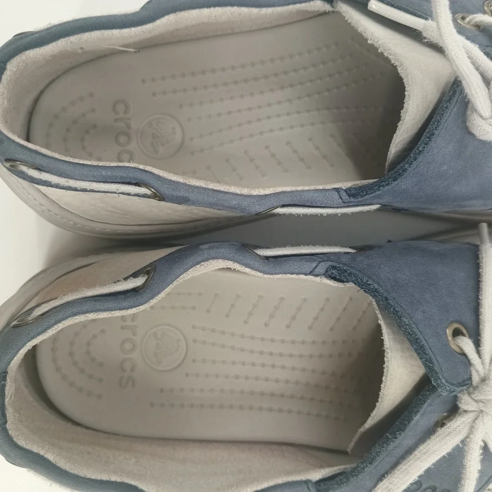 Crocs Beach Line Boat Shoes Mens 11 Grey Navy Leather Loafers 14327